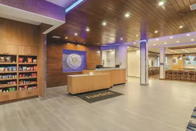 Photo 2 - Fairfield Inn & Suites by Marriott Kansas City Shawnee
