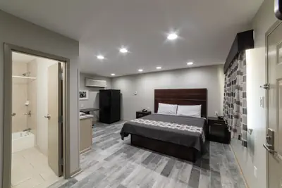 Photo 2 - Budget Inn & Suites