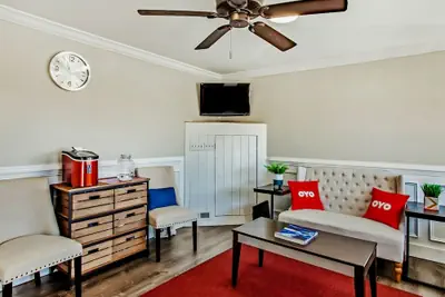 Photo 4 - OYO Hotel Ridgeland East