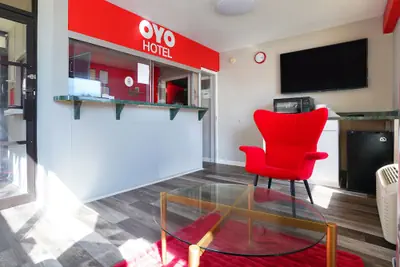 Photo 3 - OYO Hotel Decatur I-285 The Perimeter