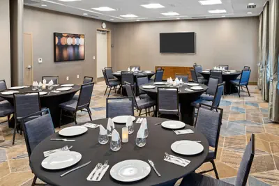 Photo 4 - Fairfield Inn & Suites by Marriott San Jose North/Silicon Valley