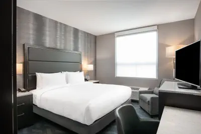 Photo 4 - Holiday Inn Express Boston South - Quincy by IHG
