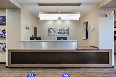 Photo 5 - MainStay Suites Great Falls Airport