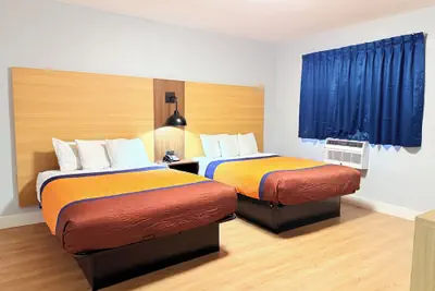 Photo 4 - Double N Motel