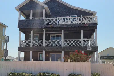 Photo 2 - Pierhouse Bed & Breakfast