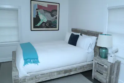 Photo 4 - Harpoon House
