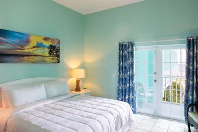 Photo 5 - Grassy Flats Resort & Beach Club
