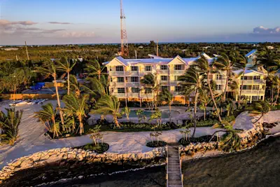 Photo 2 - Grassy Flats Resort & Beach Club