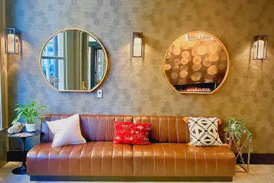 Photo 5 - Harlow Hotel
