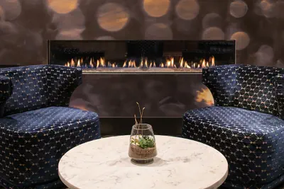 Photo 3 - Harlow Hotel