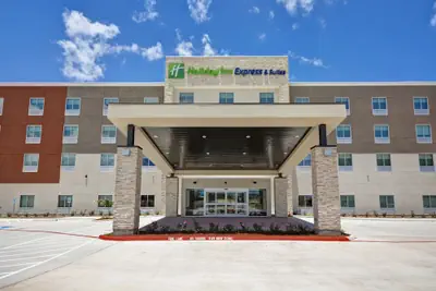 Photo 2 - Holiday Inn Express & Suites Houston NASA - Boardwalk Area by IHG