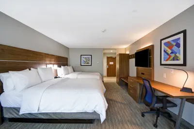 Photo 5 - Holiday Inn Express & Suites Houston NASA - Boardwalk Area by IHG