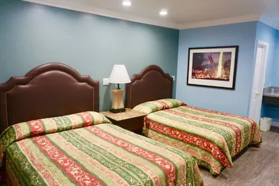Photo 4 - Redondo Beach Motel