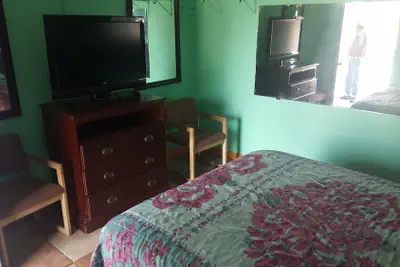 Photo 5 - Guest Host Motel