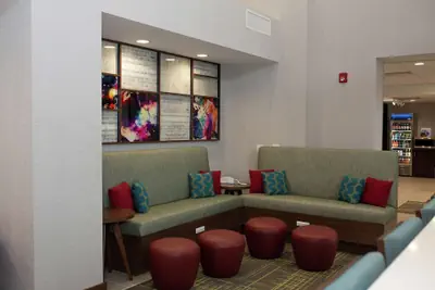 Photo 3 - Hampton Inn & Suites Dundee