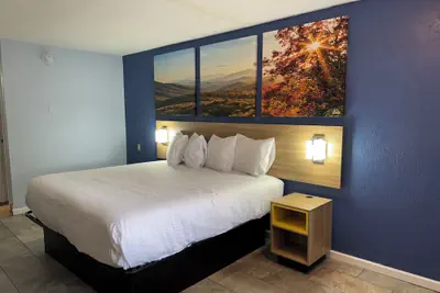 Photo 3 - Days Inn by Wyndham Charlotte University