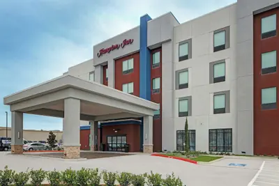 Photo 2 - Hampton Inn Weslaco