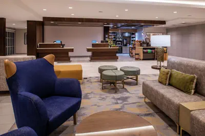 Photo 3 - Hilton Garden Inn Kansas City Airport