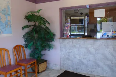 Photo 2 - Town House Motel