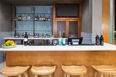 Photo 3 - SpringHill Suites by Marriott Kansas City Plaza