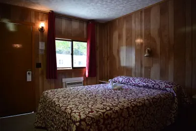 Photo 3 - Robbins Motel