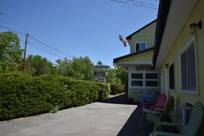 Photo 2 - Robbins Motel