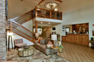 Photo 4 - GrandStay Hotel & Suites