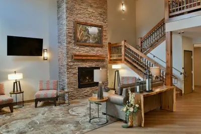 Photo 3 - GrandStay Hotel & Suites