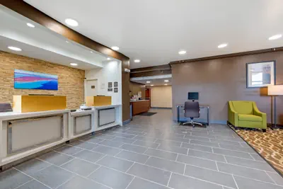 Photo 4 - Comfort Inn & Suites Michigan City South