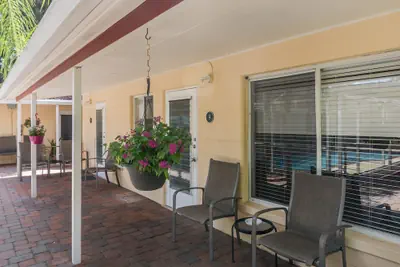 Photo 4 - Tropical Villas of Venice Beach