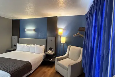 Photo 5 - Rodeway Inn Emporia