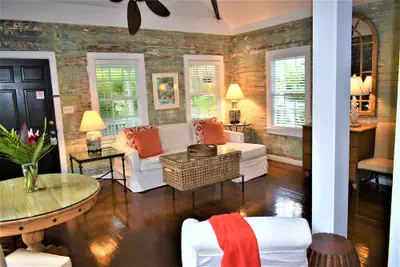 Photo 4 - Simonton Court Historic Inn & Cottages