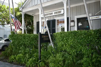 Photo 3 - Simonton Court Historic Inn & Cottages