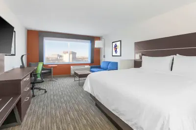 Photo 5 - Holiday Inn Express & Suites Chicago O'Hare Airport by IHG
