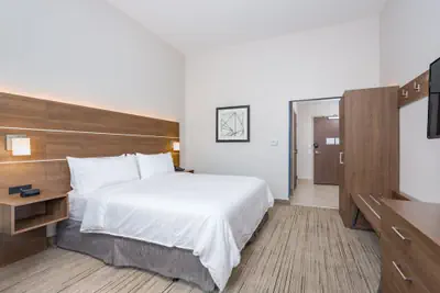 Photo 4 - Holiday Inn Express & Suites Elkhart North by IHG
