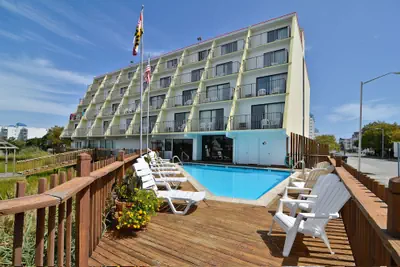 Photo 2 - Sea Bay Hotel