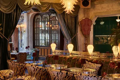 Photo 4 - Lafayette Hotel & Club