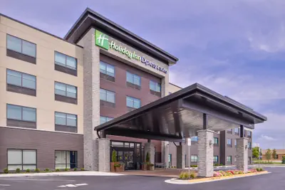Photo 2 - Holiday Inn Express & Suites Olathe West by IHG