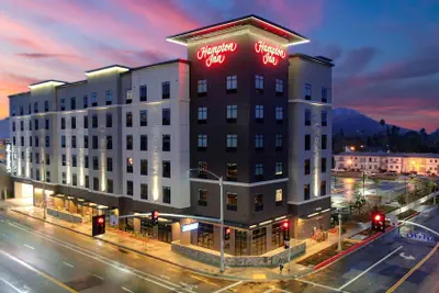 Photo 2 - Hampton Inn Riverside Downtown