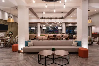 Photo 5 - Hampton Inn Riverside Downtown