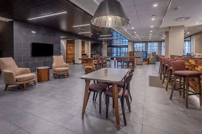 Photo 3 - Courtyard by Marriott  East Lansing Okemos