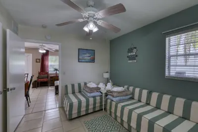 Photo 4 - BeachTrail Lodging