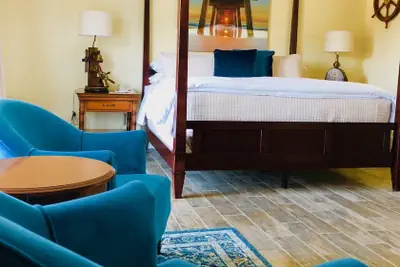 Photo 5 - Seafoam Lodge