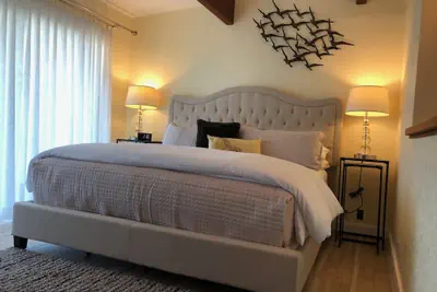 Photo 2 - Seafoam Lodge