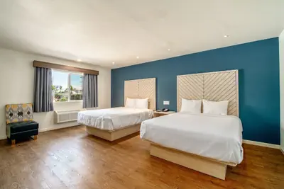 Photo 2 - Trend Hotel at LAX Airport