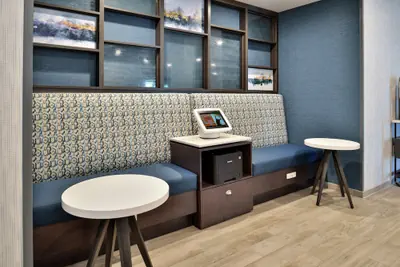 Photo 5 - Hampton Inn Cedar Falls Downtown