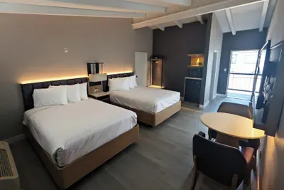Photo 2 - Luxury Inn