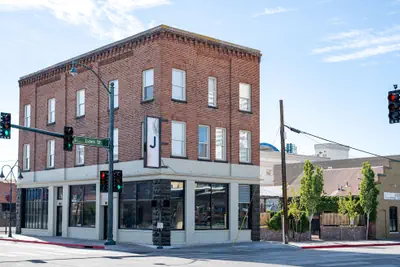 Photo 2 - The Jesse Hotel & Bar