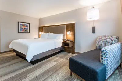 Photo 4 - Holiday Inn Express & Suites Florence-Cincinnati Airport by IHG