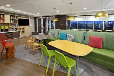 Photo 5 - Home2 Suites by Hilton Beaumont